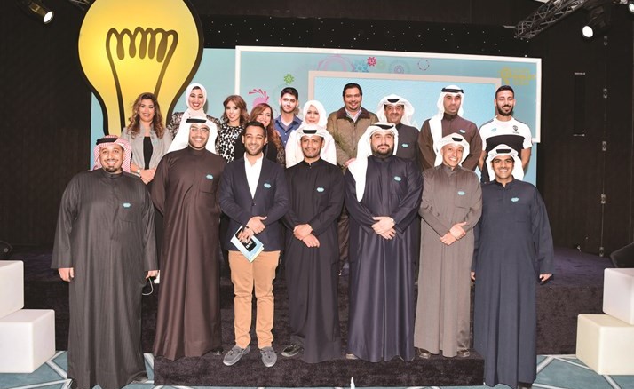 لقطة جماعية للمبادرين وفريق عمل زين 	(ريليش كومار)﻿