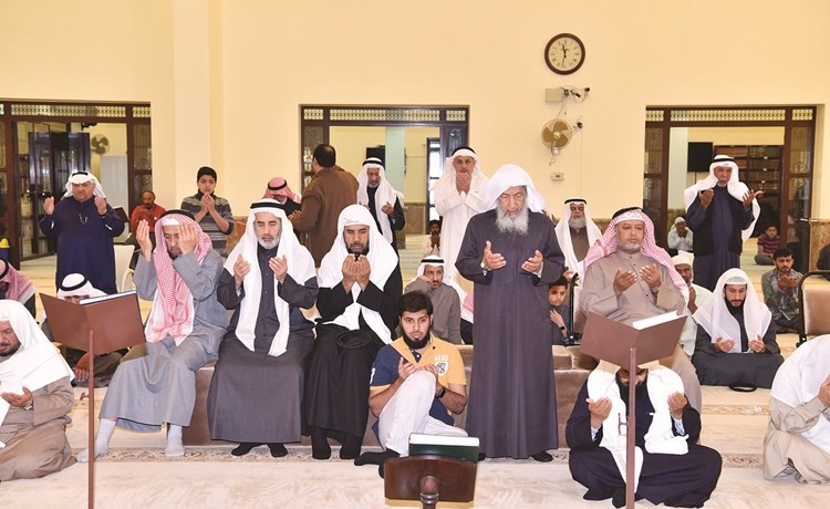 دعاء وتضرع الى الله﻿