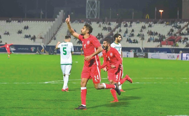 فرحة عبدالله يوسف بصناعة الهدف البحريني ﻿
