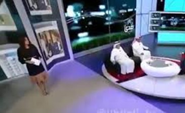 بالفيديو.. ناقد رياضي سعودي يحرج مذيعة على الهواء