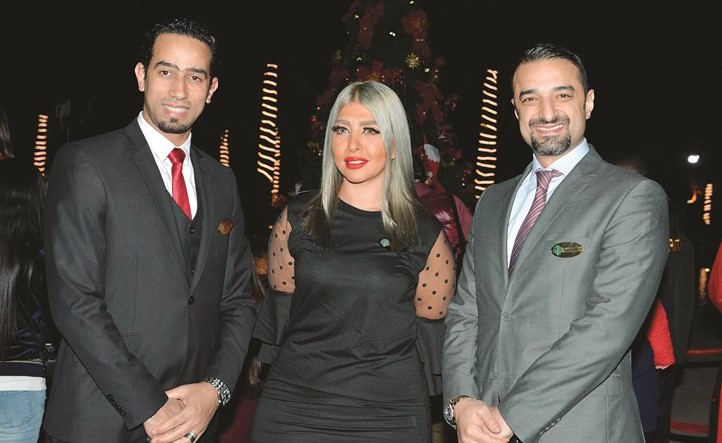 «شاطئ النخيل» يتلألأ في أعياد الميلاد لإسعاد الجميع