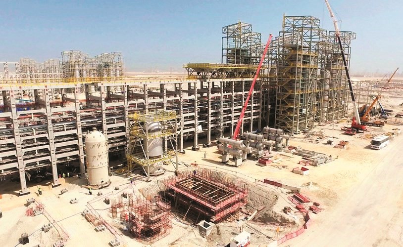 صورة تظهر آخر تطورات الاعمال في مشروع مصفاة الزور ﻿