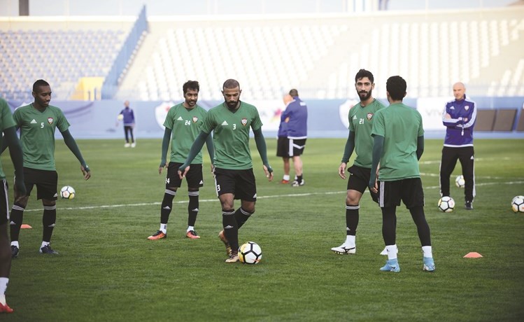 لاعبو الامارات في تدريب الامس	 (احمد علي) ﻿
