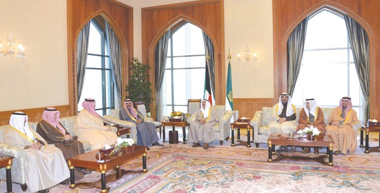 صاحب السمو الأمير الشيخ صباح الأحمد مستقبلا المستشار بالديوان الملكي في المملكة العربية السعودية الشقيقة صاحب السمو الملكي الأمير تركي بن محمد بن فهد بن عبدالعزيز آل سعود بحضور سمو ولي العهد الشيخ نواف الأحمد والشيخ محمد العبدالله وأحمد فهد الفهد والشيخ خالد العبدالله	