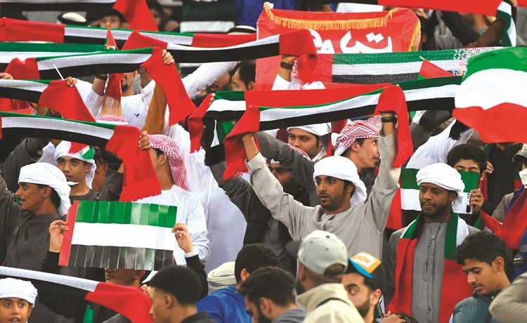  والجمهور الاماراتي آزر نجومه 	(هاني الشمري )﻿