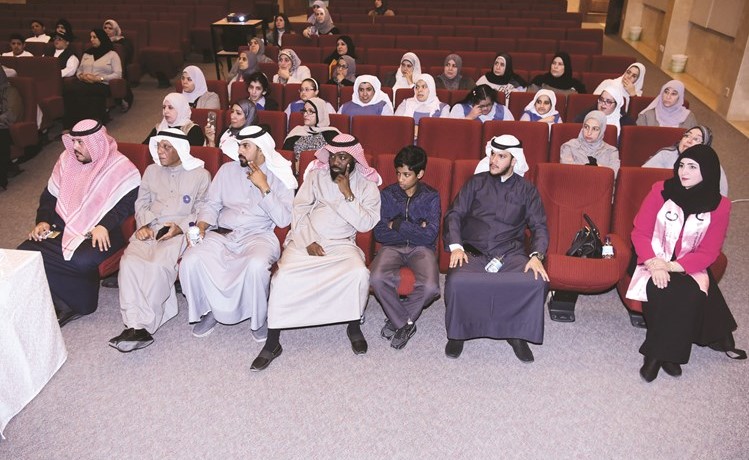 جانب من الحضور خلال المحاضرة التوعوية	(احمد علي)﻿