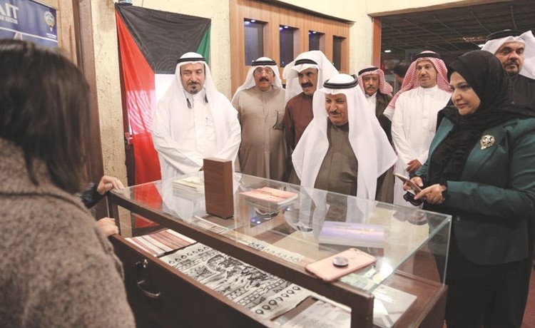 محمد ضيف الله شرار يطلع على الأنشطة التراثية﻿