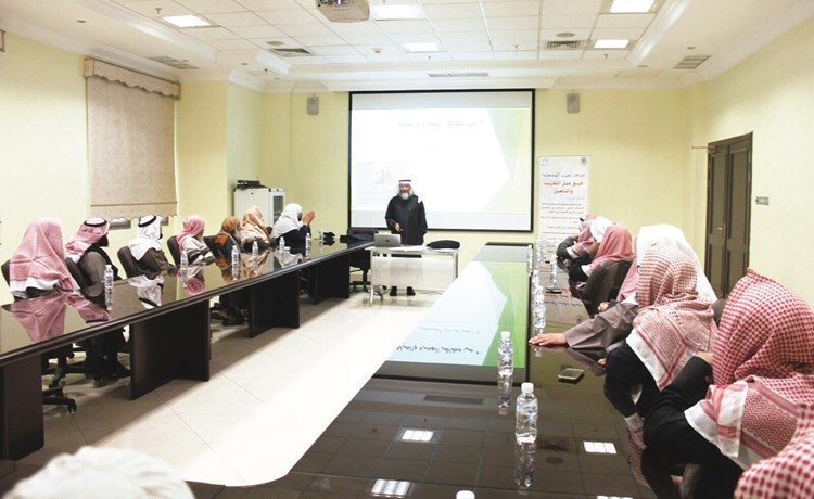 1- جانب من احدى الدورات﻿