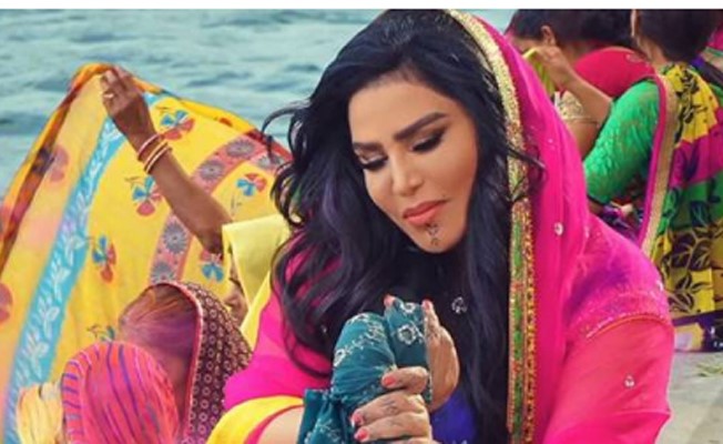 أحلام تشن هجوماً قاسياً على شيرين رضا بعد حديثها عن الآذان