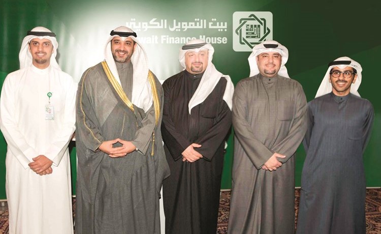 الشيخ محمد العبدالله في جناح بيتك ﻿