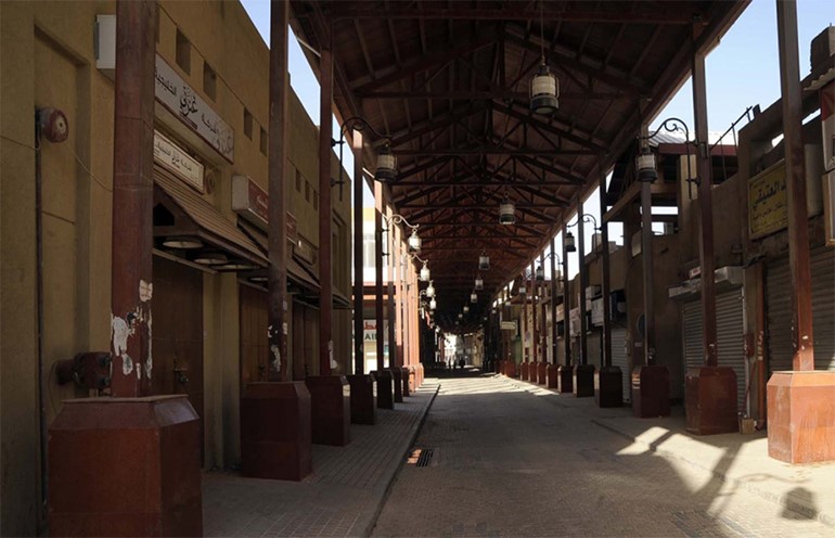 جانب من اضراب سابق نفذه اصحاب المحال