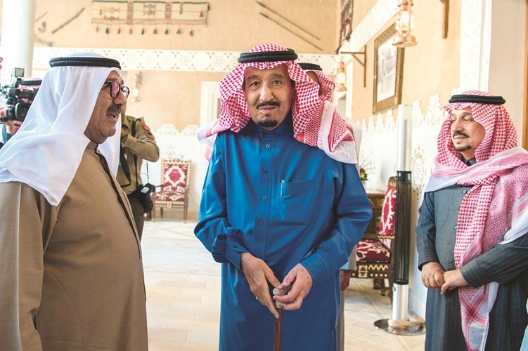من الجولة داخل القصر ﻿