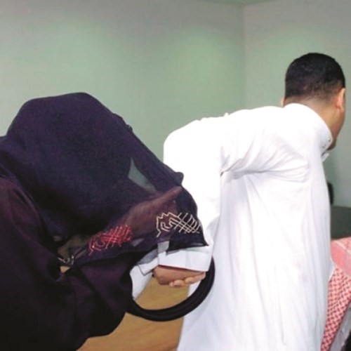 التهديد بالطلاق يتنافى مع قدسية الحياة الزوجية