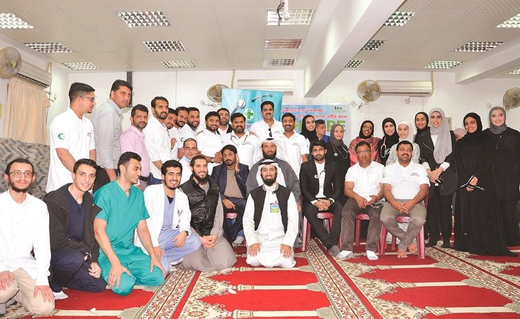 صورة جماعية للمشاركين بالمخيم﻿