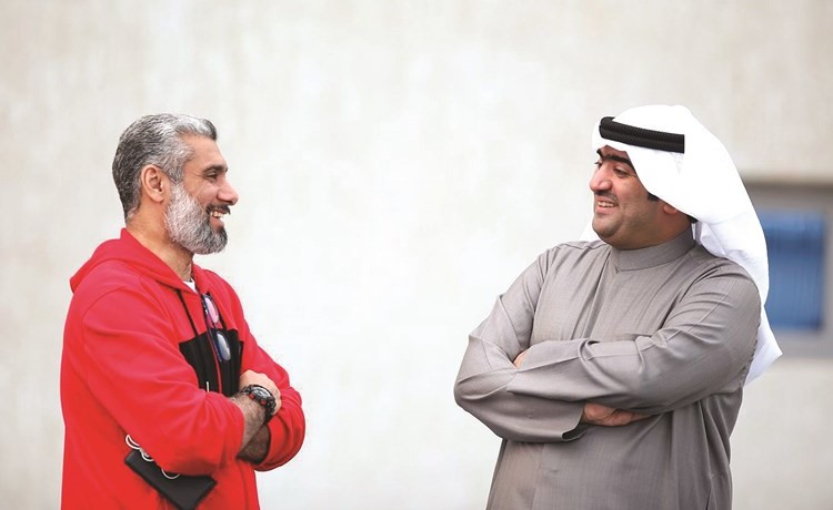 الوزير خالد الروضان خلال زيارته للتدريب﻿