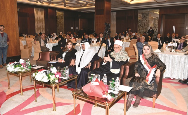 الفريق محمود الدوسري والنائبة غادة عجمي والشيخ حسن الأزهري ود.داليا البيلي في مقدمة الحضور(ريليش كومار)﻿