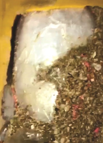 محتويات احد البراميل﻿