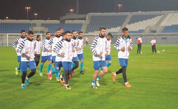لاعبو المنتخب البحريني خلال التدريبات 	(محمد هاشم)﻿