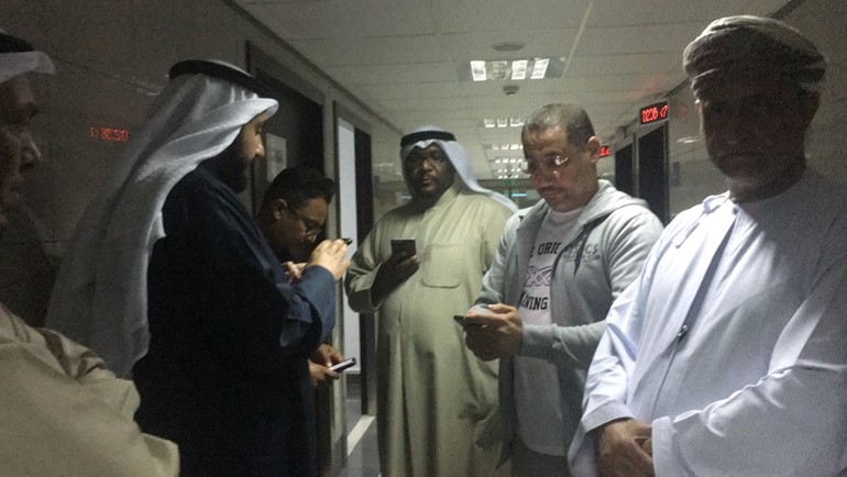 بالفيديو.. وزير الصحة يطمئن على مصابي التدافع في مستشفى الفروانية