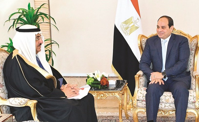 الرئيس عبد الفتاح السيسي مستقبلا عضو مجلس الوزراء السعودي د.عصام بن سعيد ﻿