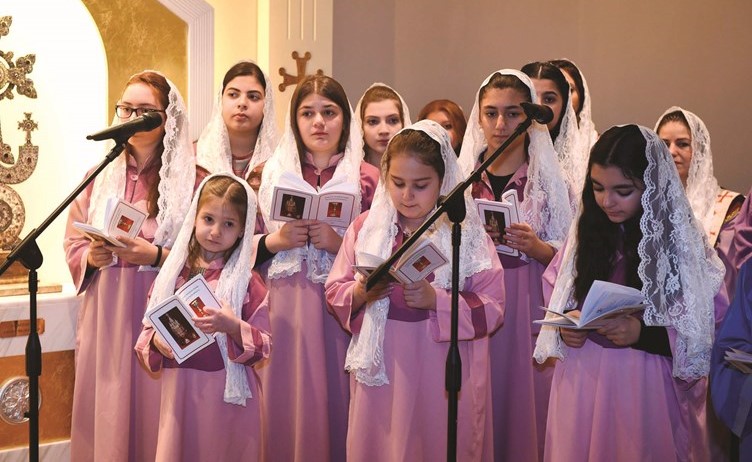 من ترانيم القداس﻿