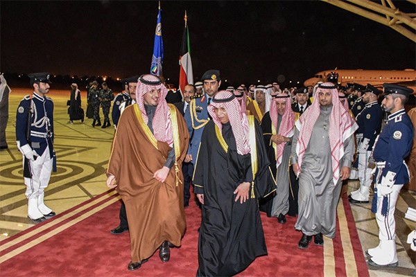 وصول وزير داخلية السعودية في زيارة رسمية على رأس وفد أمني رفيع المستوى