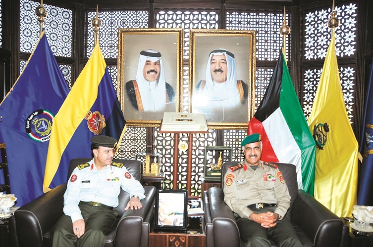 الفريق الركن محمد الخضر والعميد الركن علي الروسان﻿