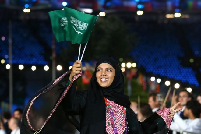 السعوديات يحضرن مباريات الكرة ابتداء من الجمعة
