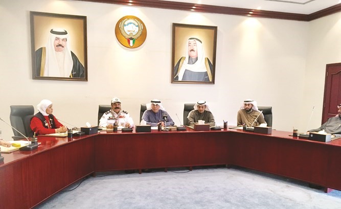 فيصل مقصيد وإبراهيم العيد خلال المؤتمر الصحافي﻿