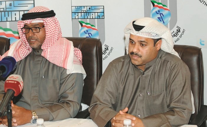 الخميس والدرويش في مؤتمر سابق﻿