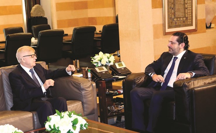 رئيس مجلس الوزراء سعد الحريري مستقبلا السفير الروسي في لبنان الكسندر زاسبكين في السرايا (محمود الطويل)﻿
