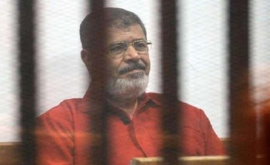 تأجيل إعادة محاكمة مرسي وقيادات الإخوان في «التخابر»