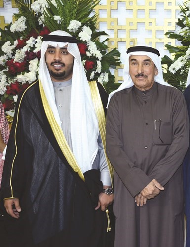 المستشار عبدالعزيز الفهد مباركا﻿