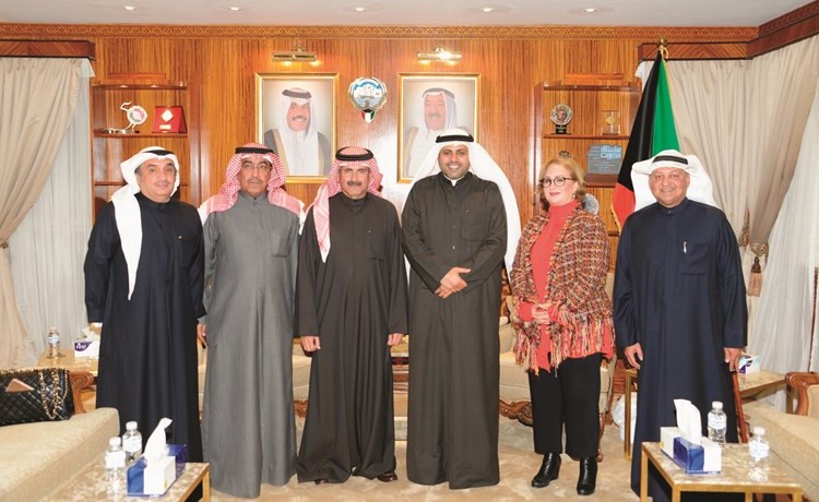وزير الإعلام محمد الجبري يستقبل الشيخ مبارك الدعيج والزميل عدنان الراشد وأعضاء مجلس إدارة وكالة الأنباء الكويتية﻿