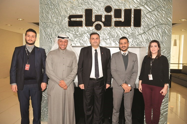 إبراهيم الرفاعي ومحمد شوقي من النخيل يهنئان بعيد الأنباء﻿