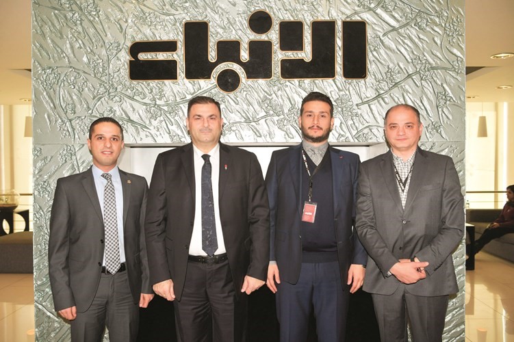 حازم المهنا منشيراتون الكويت يبارك لـ الأنباء بعيدها بحضور الزملاء فريد سلوم وأحمد فياض ومهند سلطان﻿