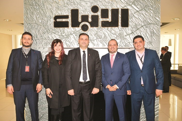 زياد المشيني ورشا الحداد من كراون بلازا الكويت - الثريا سيتي وهوليداي إن الكويت - الثريا سيتيوتهنئة لـالأنباء في عيدها ٤٢		 (تصوير هاني الشمري - فريال حماد - متين غوزال - قاسم باشا) ﻿