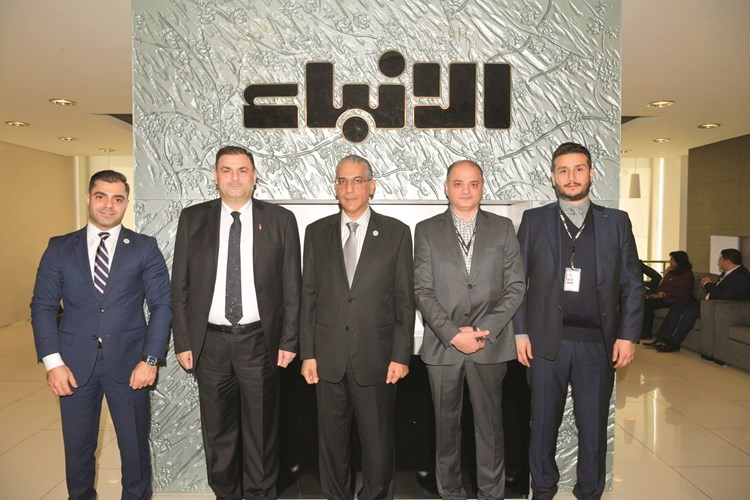 ديفيد بولس وعلي برو من أسرة INN & GO يهنئان الزملاء فريد سلوم وأحمد فياض ومهند سلطان بعيد الأنباء﻿