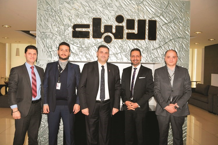 سيف الدين محمد ووسيم مهدي من ريزيدنس سفير الكويت يهنئان الزملاء فريد سلوم وأحمد فياض ومهند سلطان﻿
