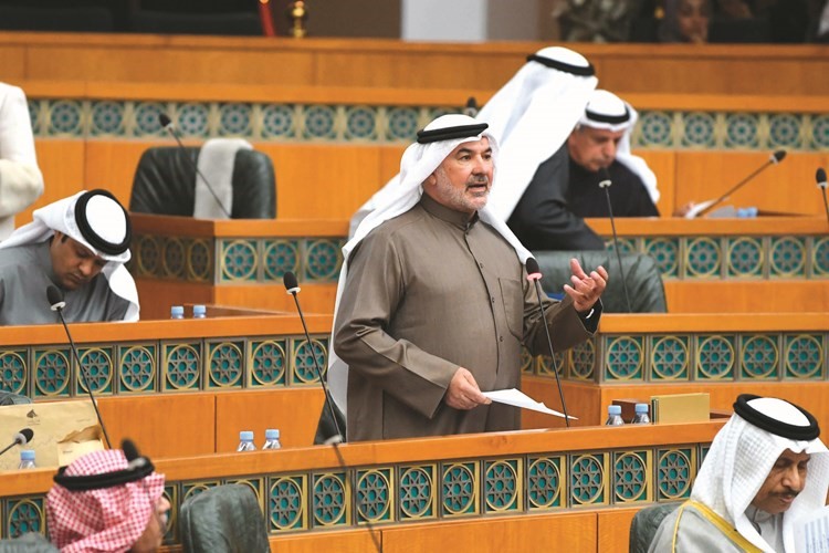 صالح عاشور﻿