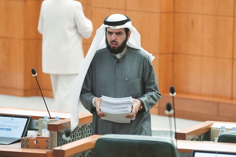 د.عادل الدمخي﻿