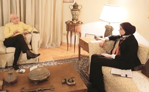 السفير هاني خلاف متحدثا الى الزميلة هالة عمران﻿