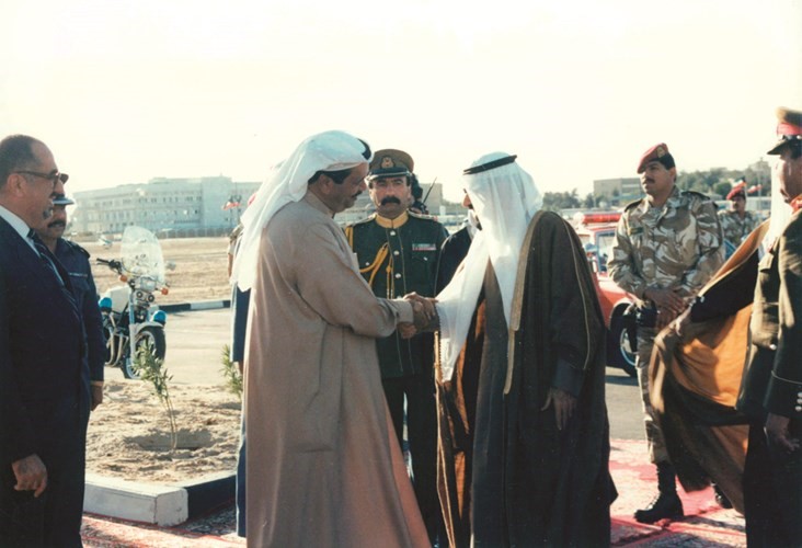 المغفور لهما بإذن الله تعالى الامير الراحل الشيخ جابر الاحمد والعم خالد يوسف المرزوق﻿