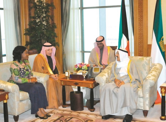 صاحب السمو خلال لقائه وزيرة الشؤون الخارجية والتكامل الإقليمية بجمهورية غانا شيرلي ايوكور بوتشوي ﻿