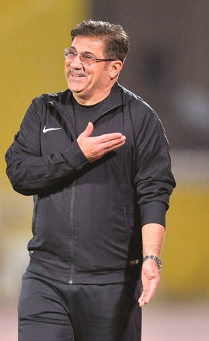 المدرب محمد إبراهيم  ﻿﻿يريد ضم أكثر من لاعب محلي (الأزرق.كوم)﻿