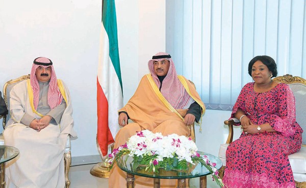 الشيخ صباح الخالد ووزيرة خارجية غانا شيرلي أيوركور وخالد الجارالله خلال حضورهم افتتاح سفارة غانا					                         (محمد هاشم)