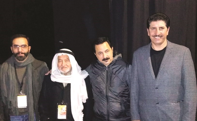 «عطسة» تحظى باهتمام نقاد المسرح العربي