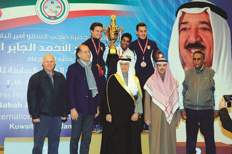 رئيس الاتحادين الآسيوي والإيطالي والعصيمي يتوجون أبطال رماية تراب رجال﻿