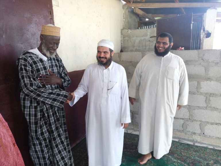 استشهاد داعية سعودي في غينيا ونجاة آخر عقب اطلاق نار