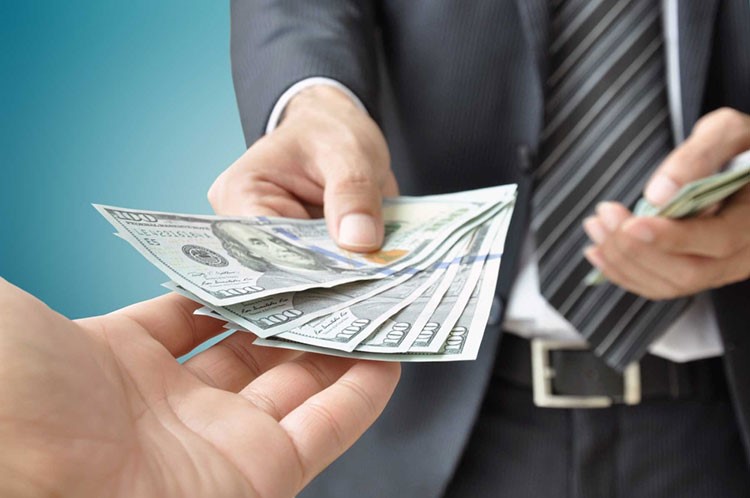 أثرياء العالم يتبرعون بـ 10 مليارات دولار خلال 2017